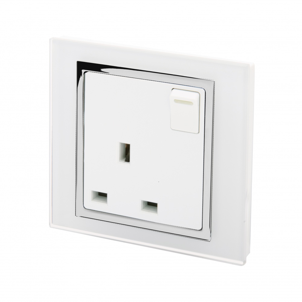 Crystal CT 13A Single Plug Socket with Switch White RetroTouch